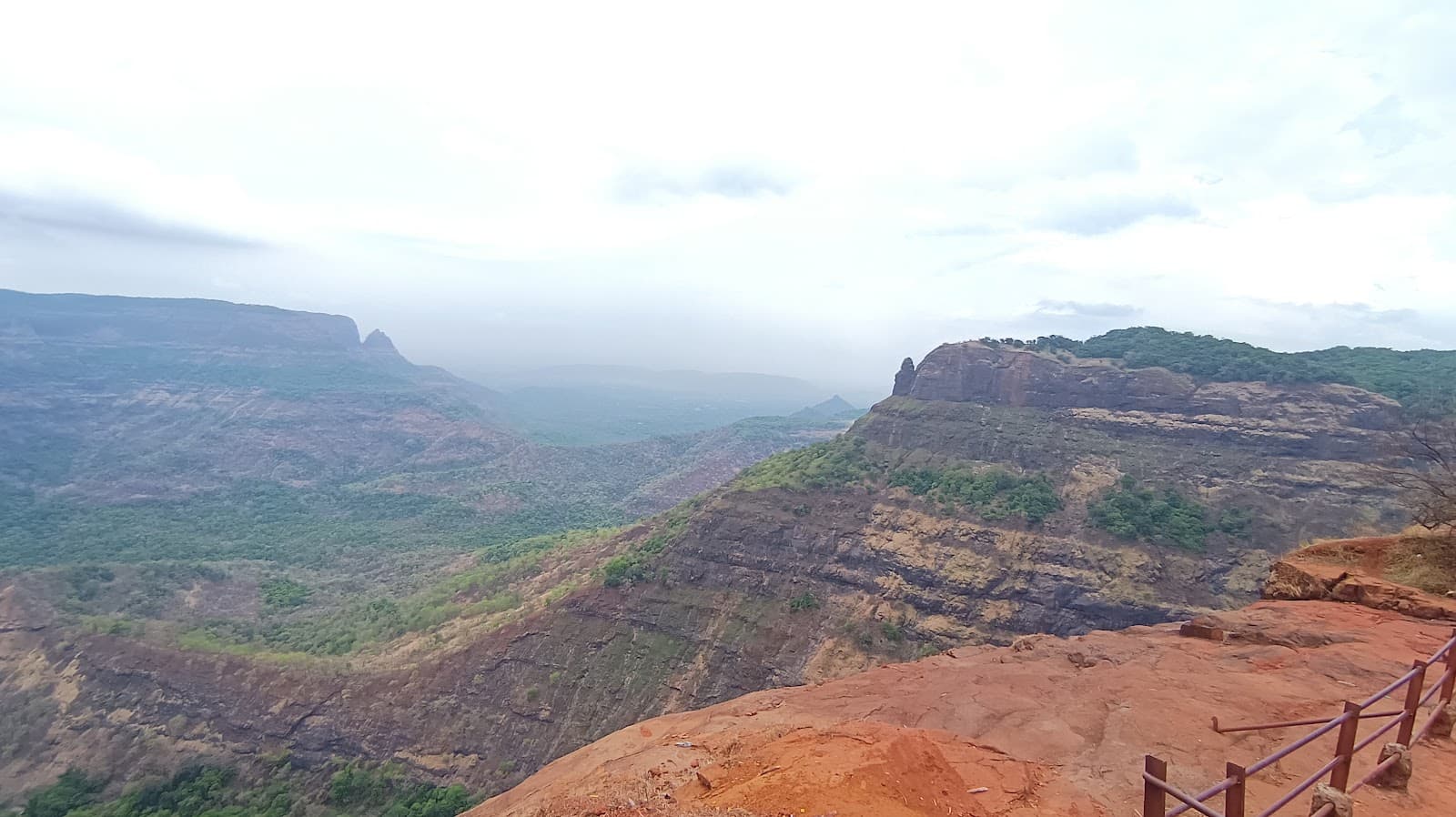 Cecil Point - Image 1