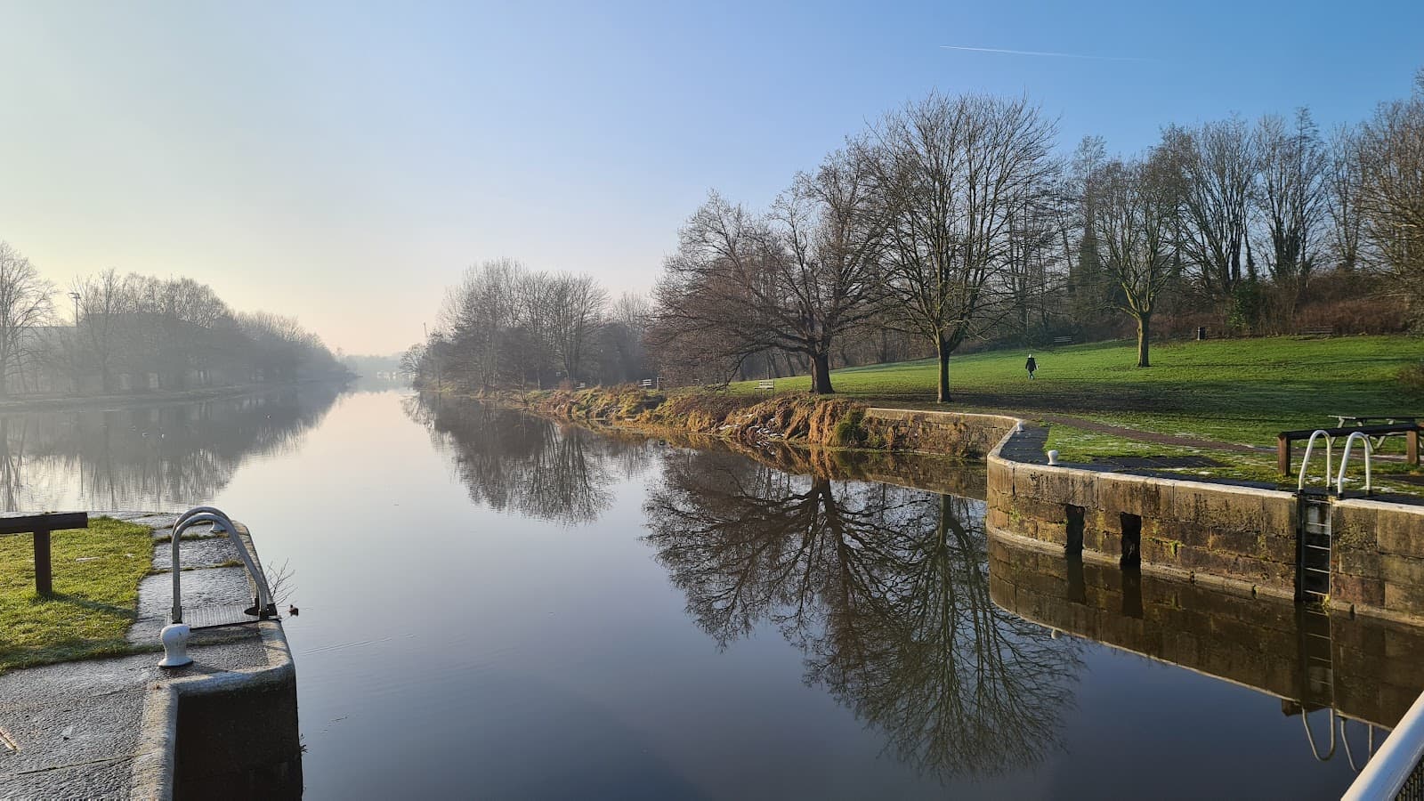 Hunts Lock - Image 1