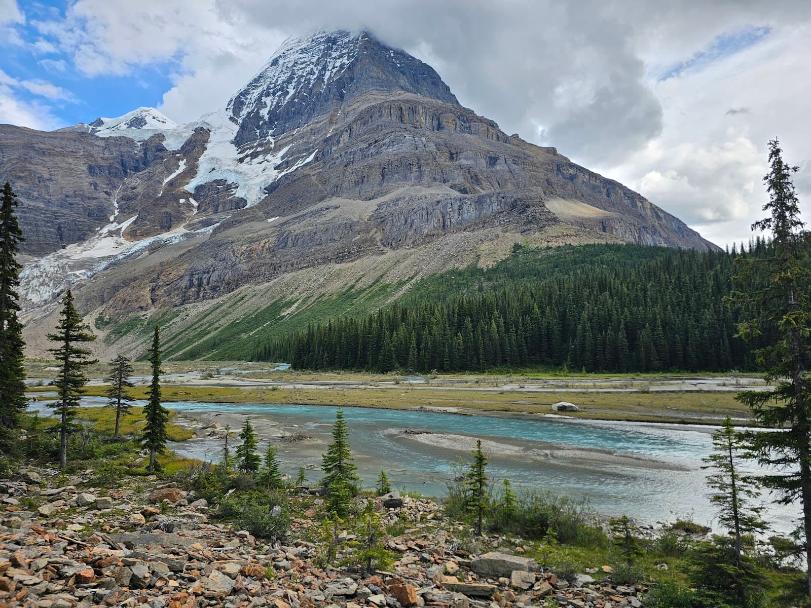 Berg Lake Trail - Image 1