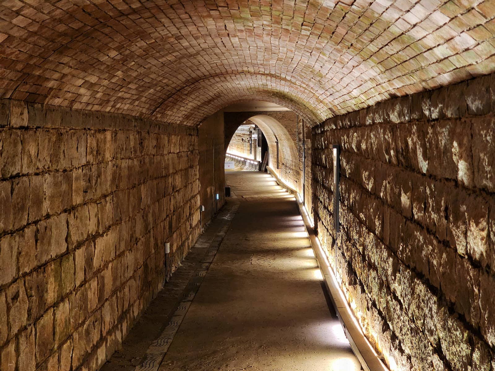 Hidden Passage to Fish Market