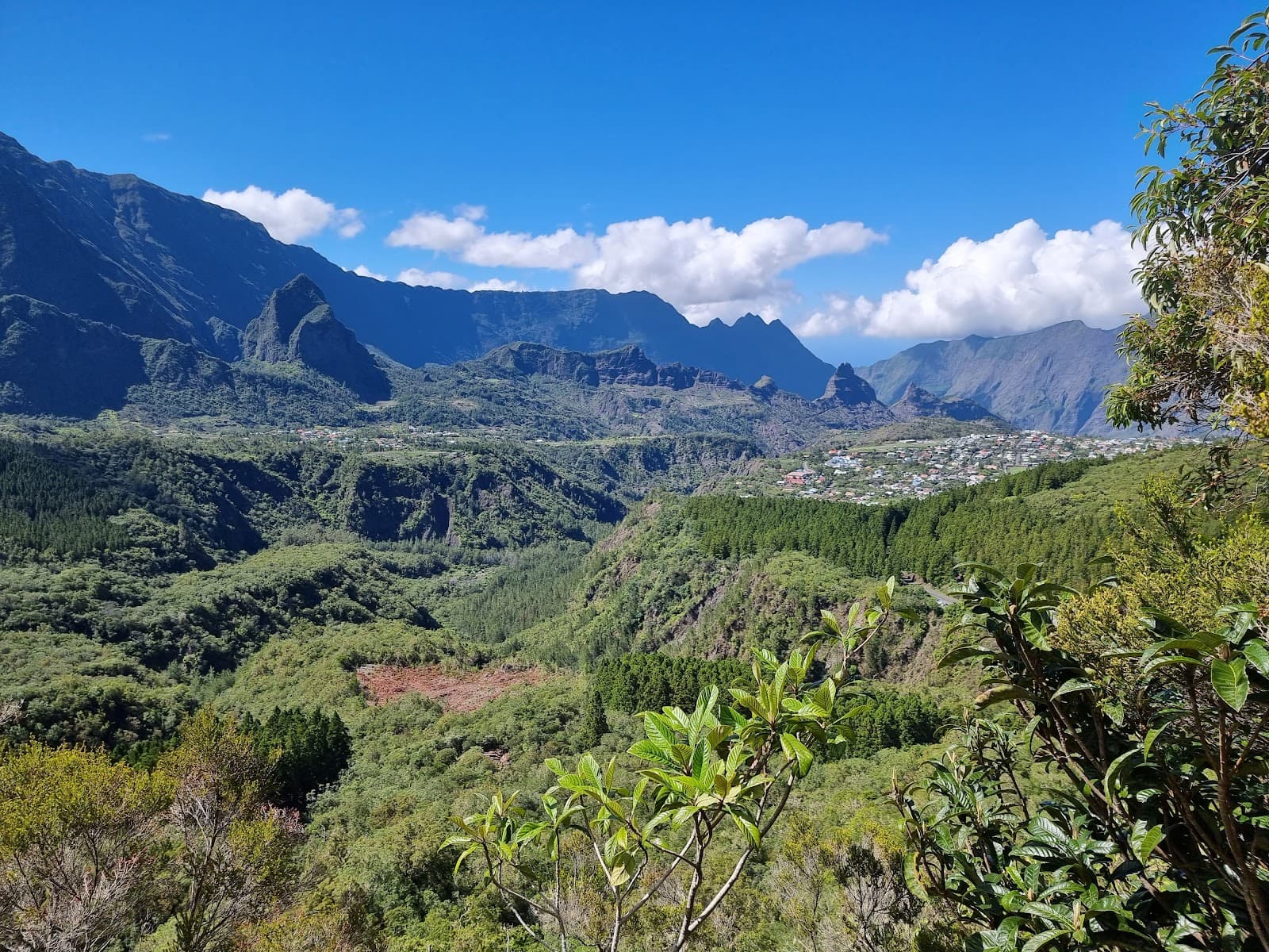 Le Bloc Trailhead - Image 1