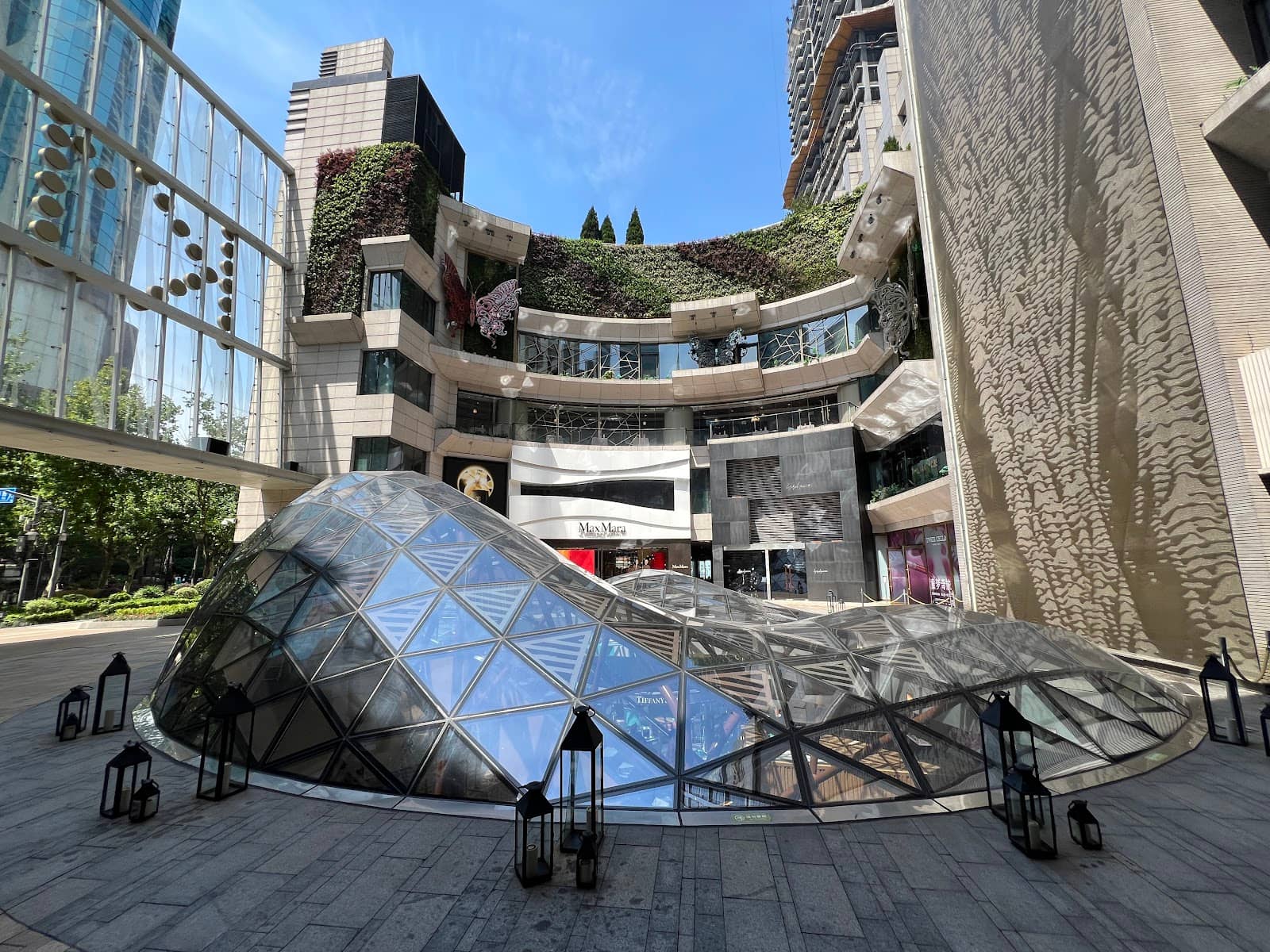 Designer Boutiques & Unique Shops