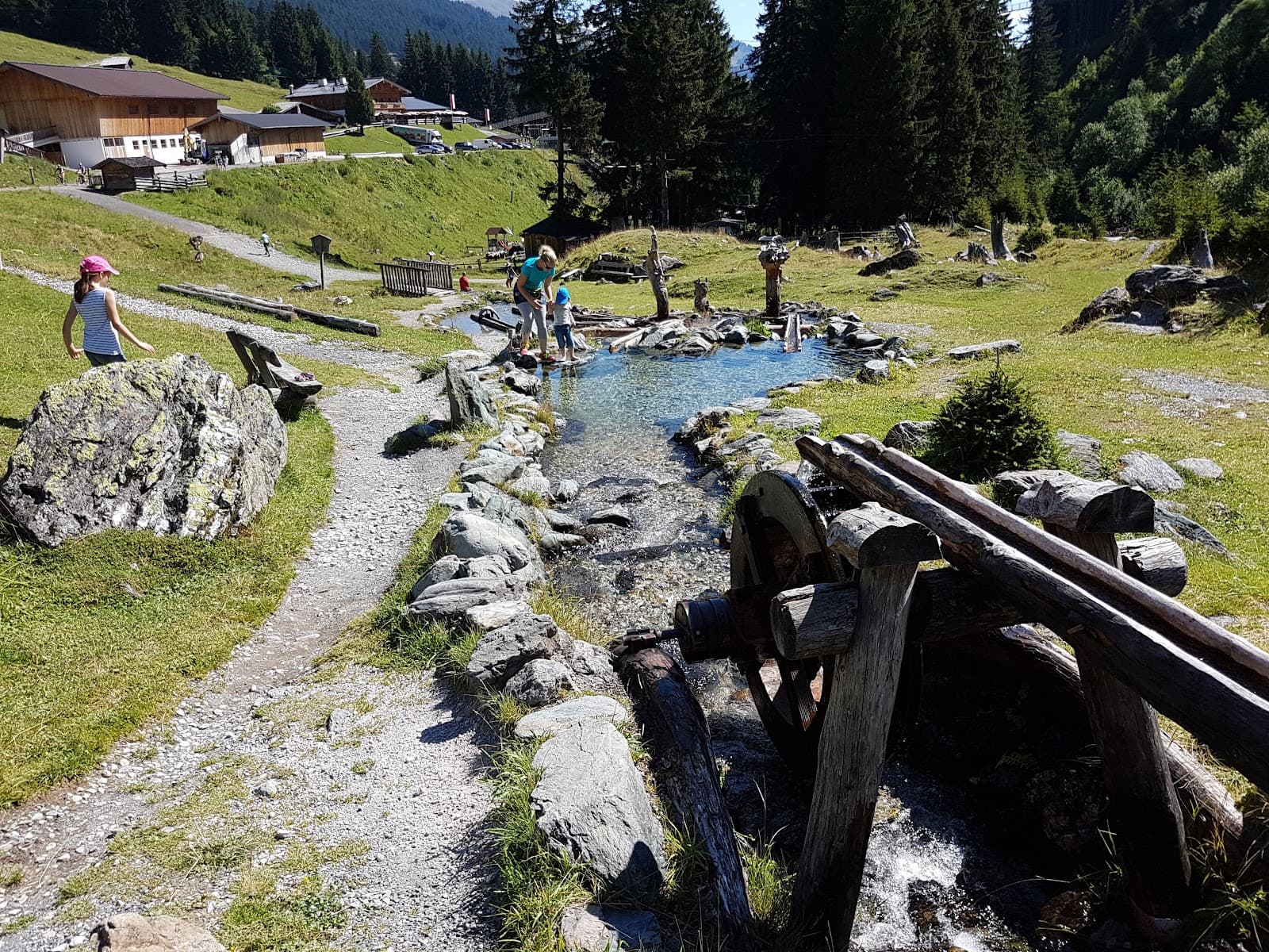 Schnitza’s Holzpark - Image 1