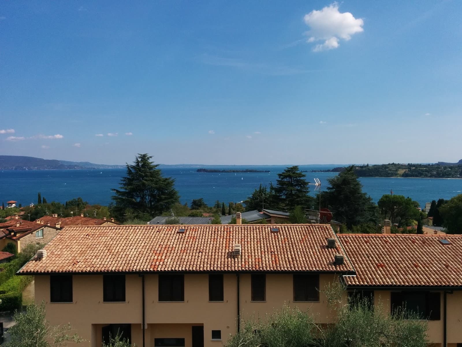 Morgnaga Hamlet - Image 1