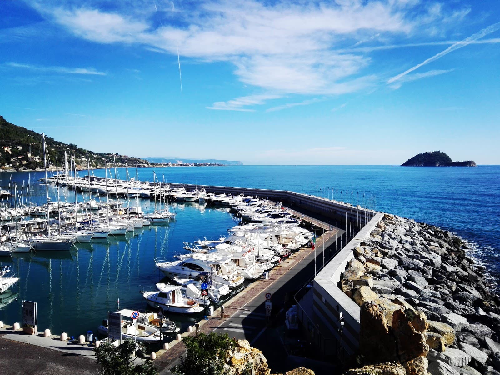 Marina di Alassio Porto Luca Ferrari - Image 1