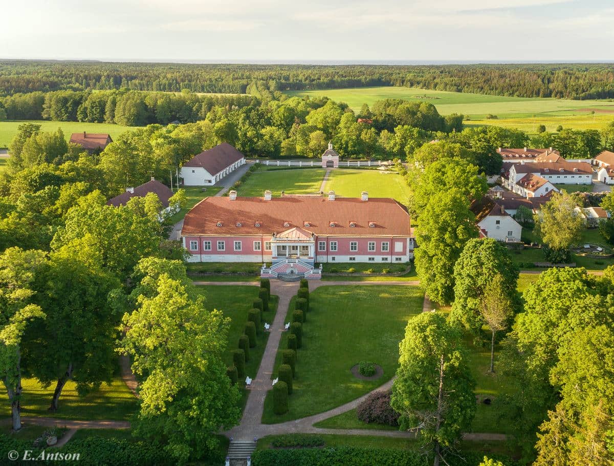 Manor Grounds and Park