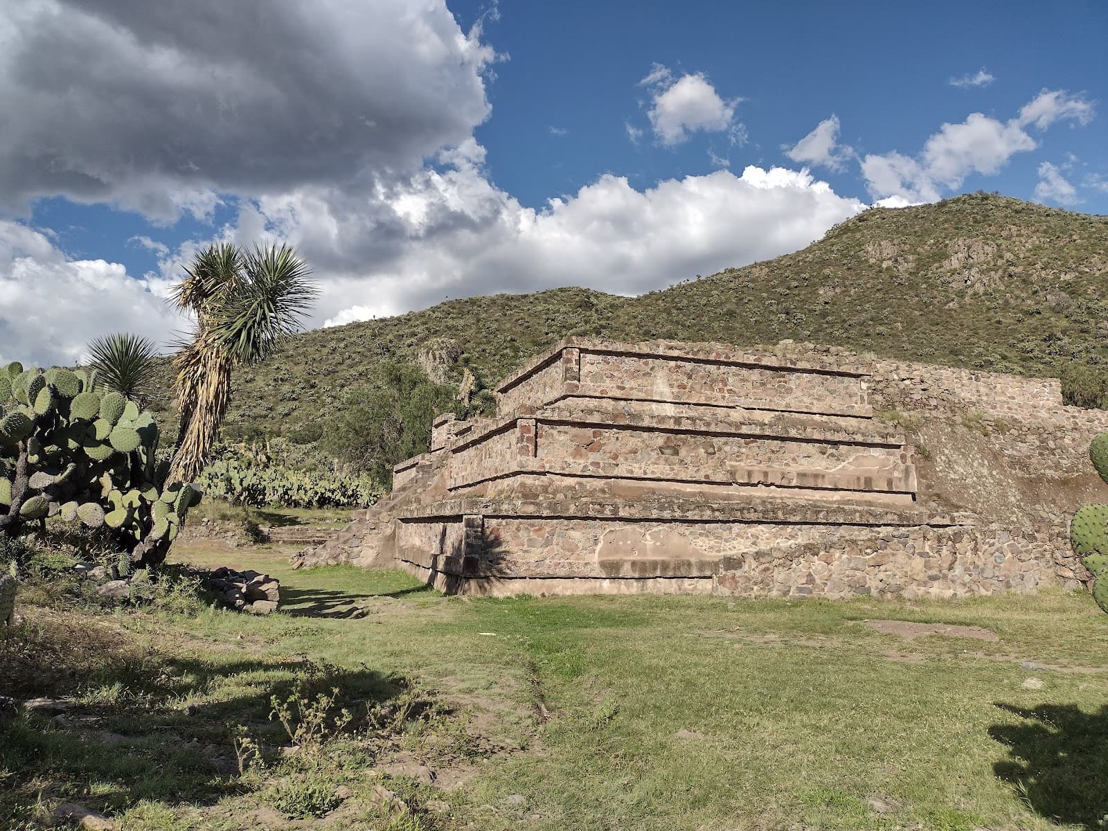 Zona Arqueológica de Xihuingo - Image 1