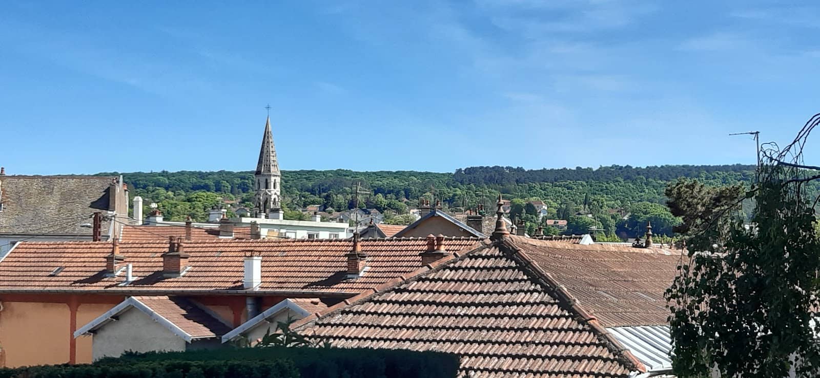 Local Boulangeries & Cafes