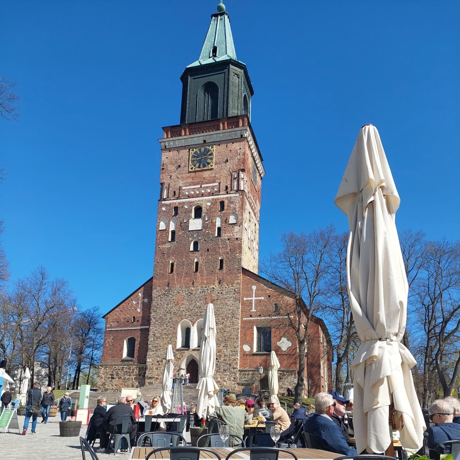 Cathedral Square - Image 1