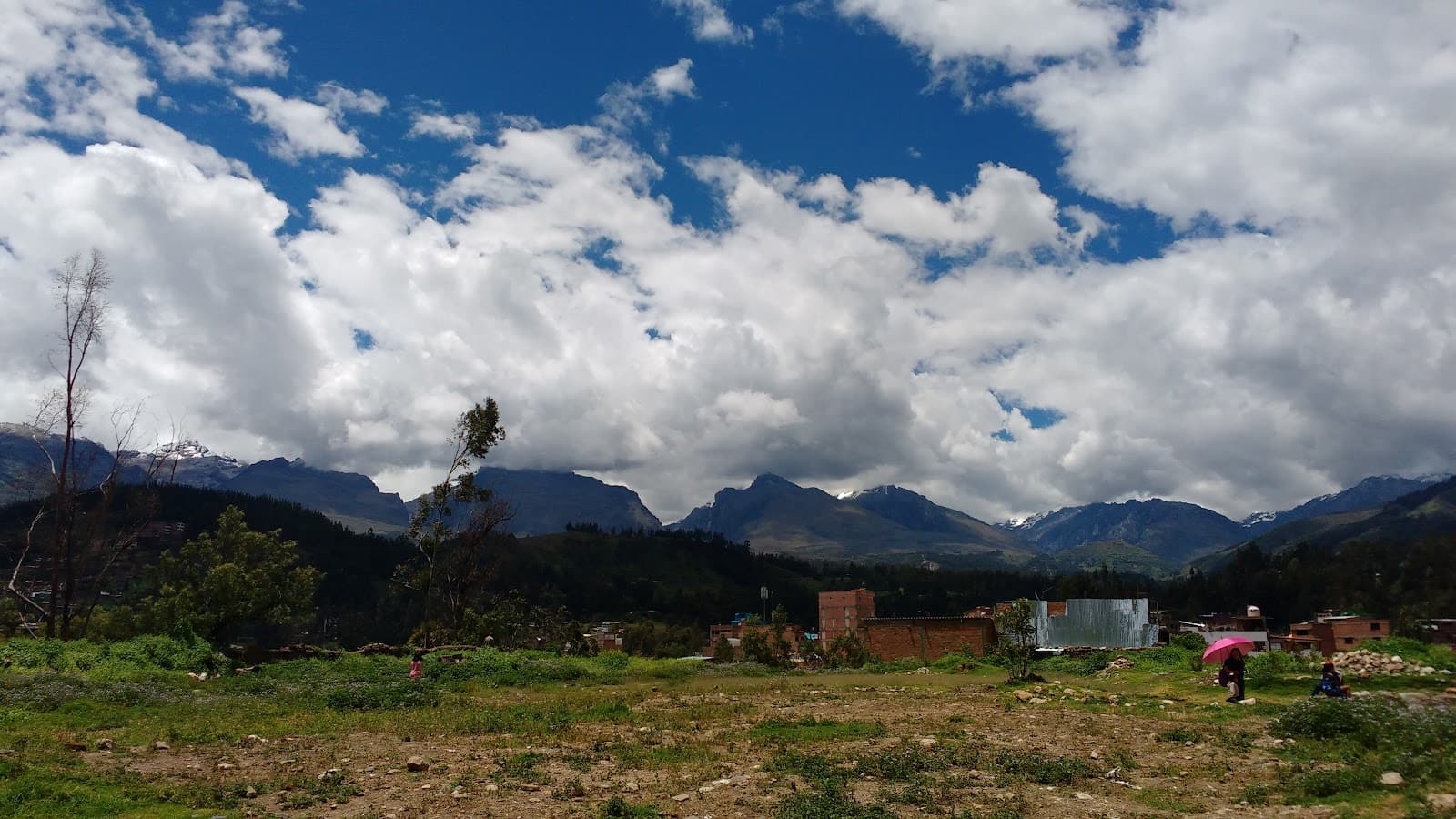 Hualcayán (Archaeological site & village) - Image 1