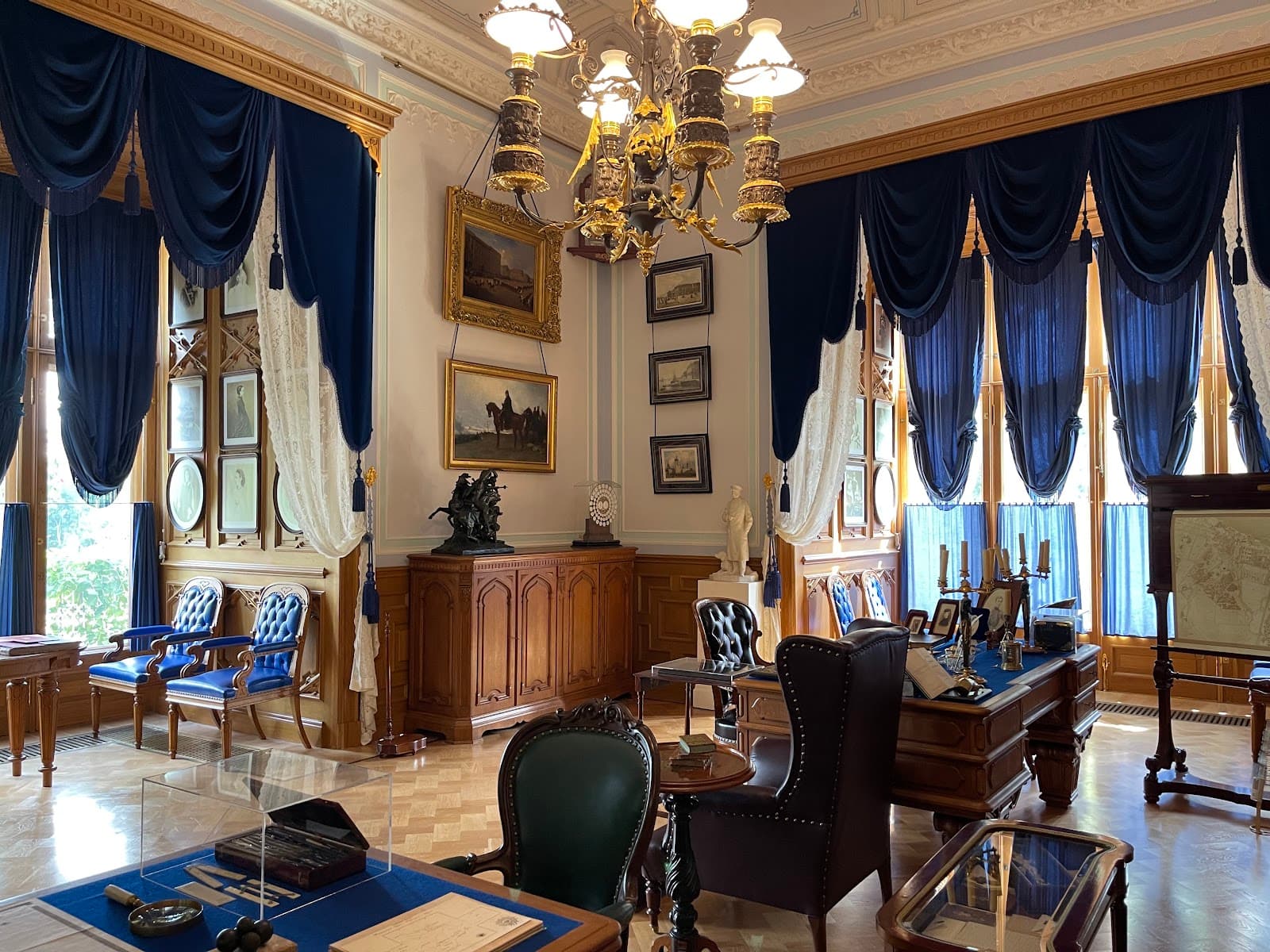 Farm Palace Alexandria - Image 1