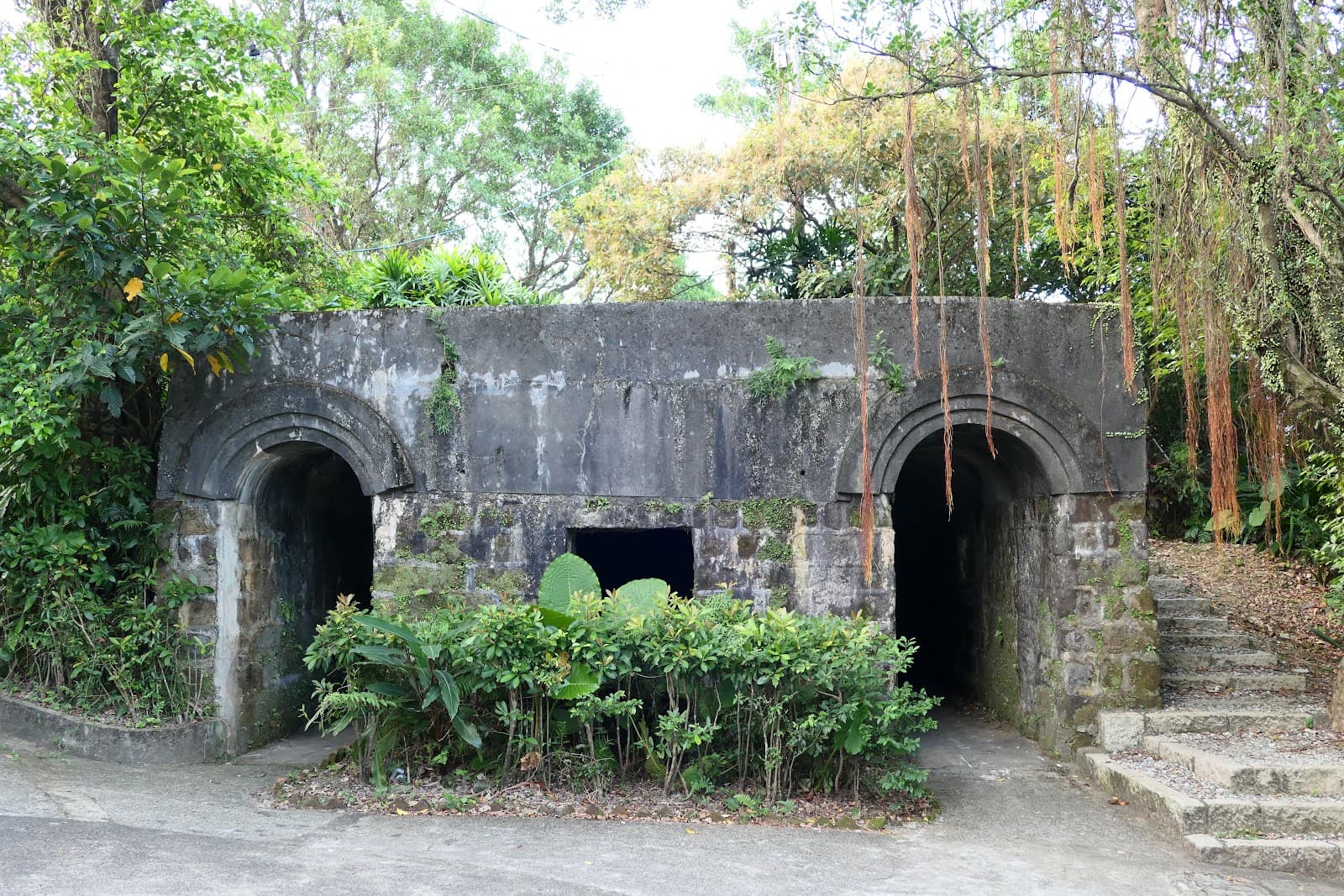 Shiqiuling Fort - Image 1