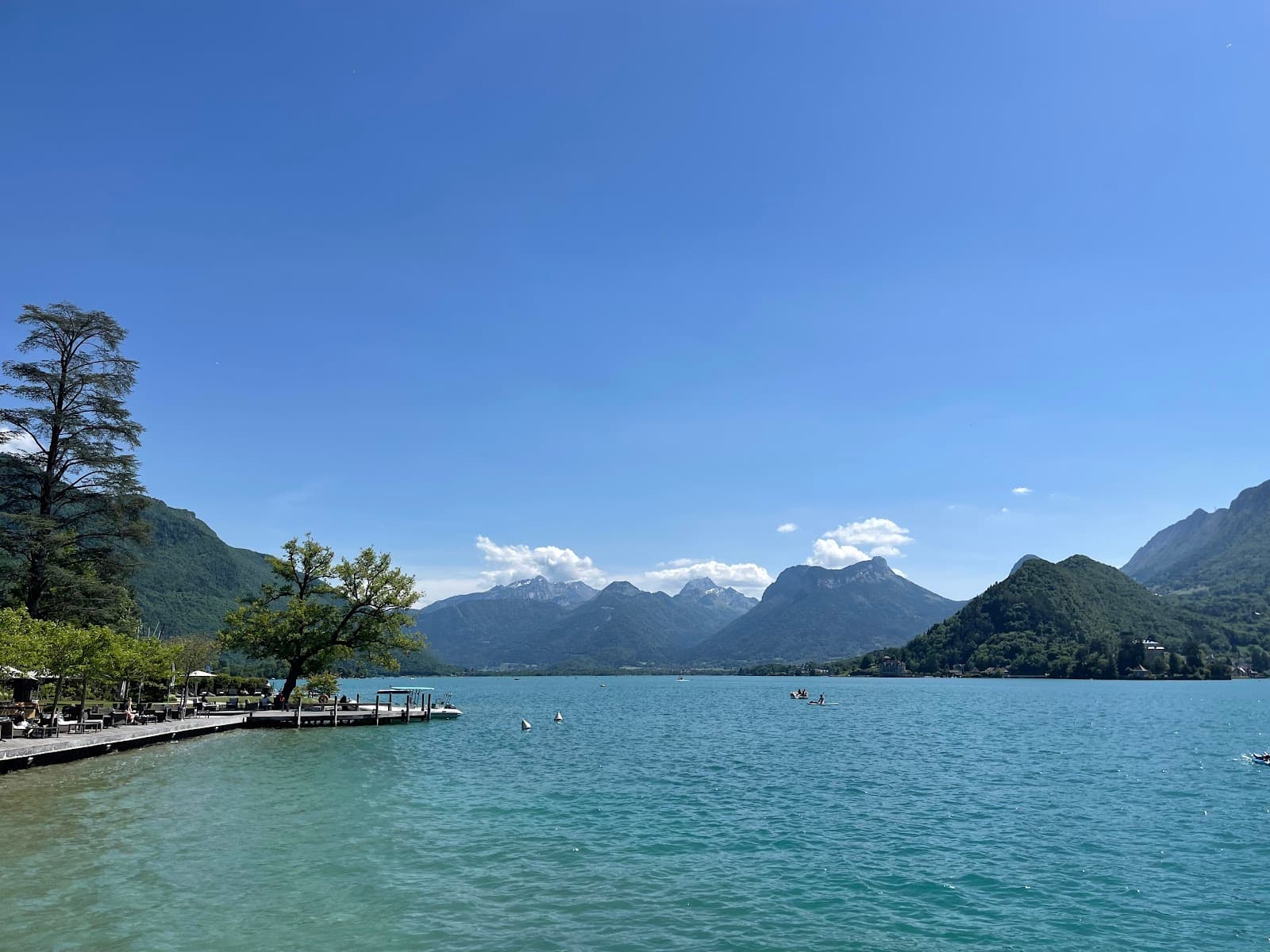 Le Pâquier Esplanade - Image 1