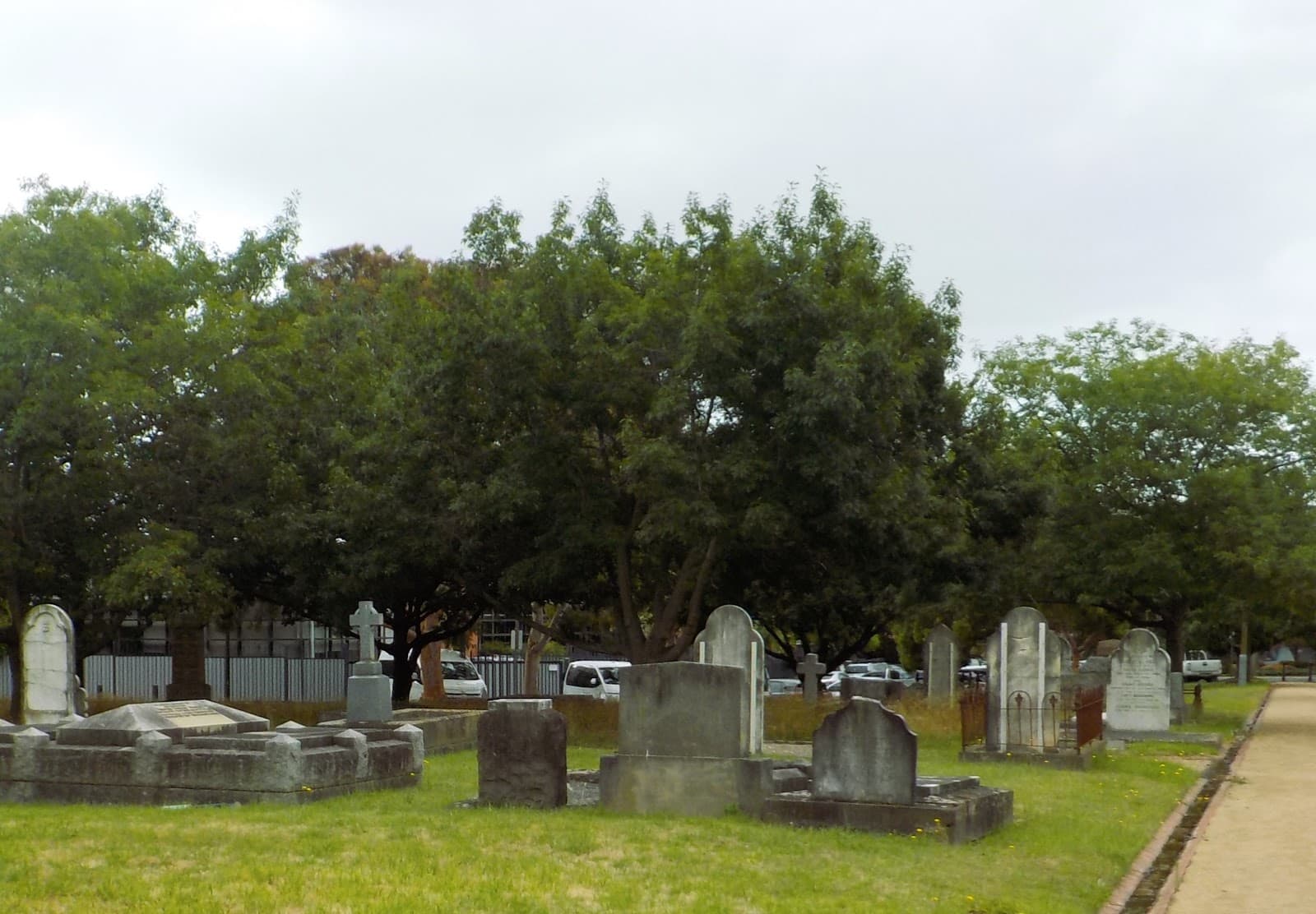 Oakleigh Pioneer Memorial Park - Image 1