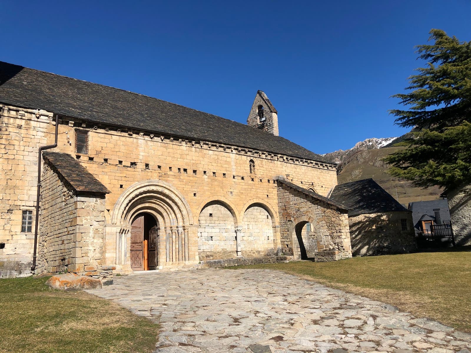 Salardú Old Town - Image 1
