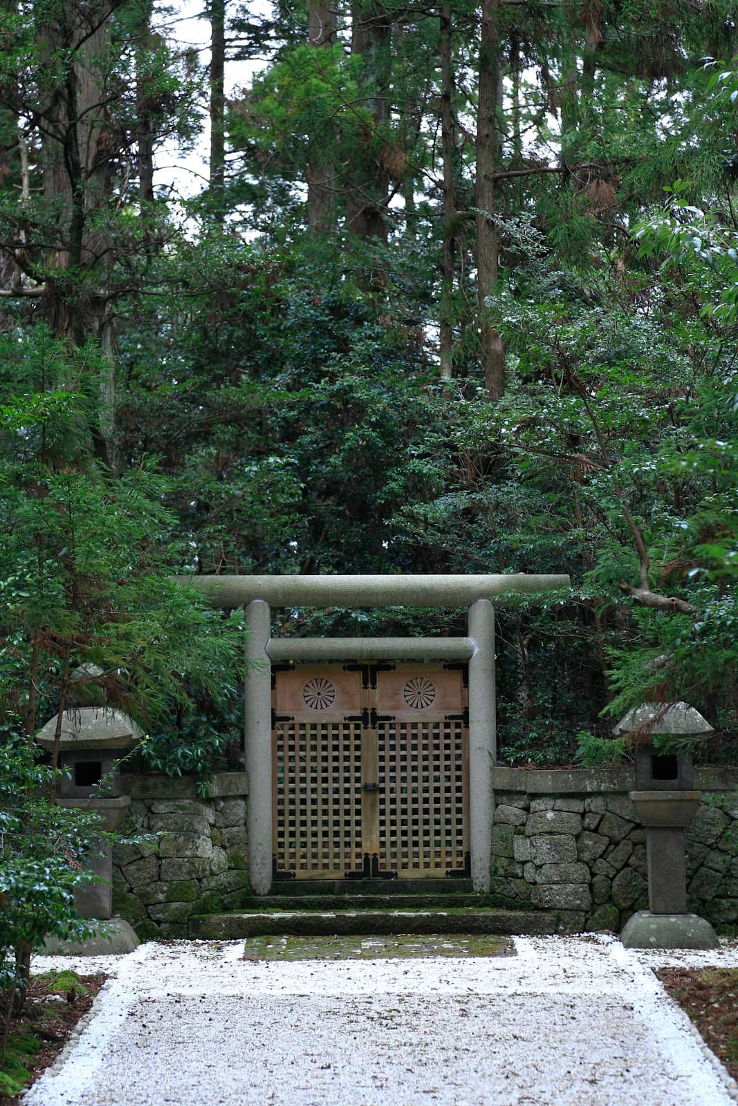 Manrin-ji Temple (Manomiya Shrine)