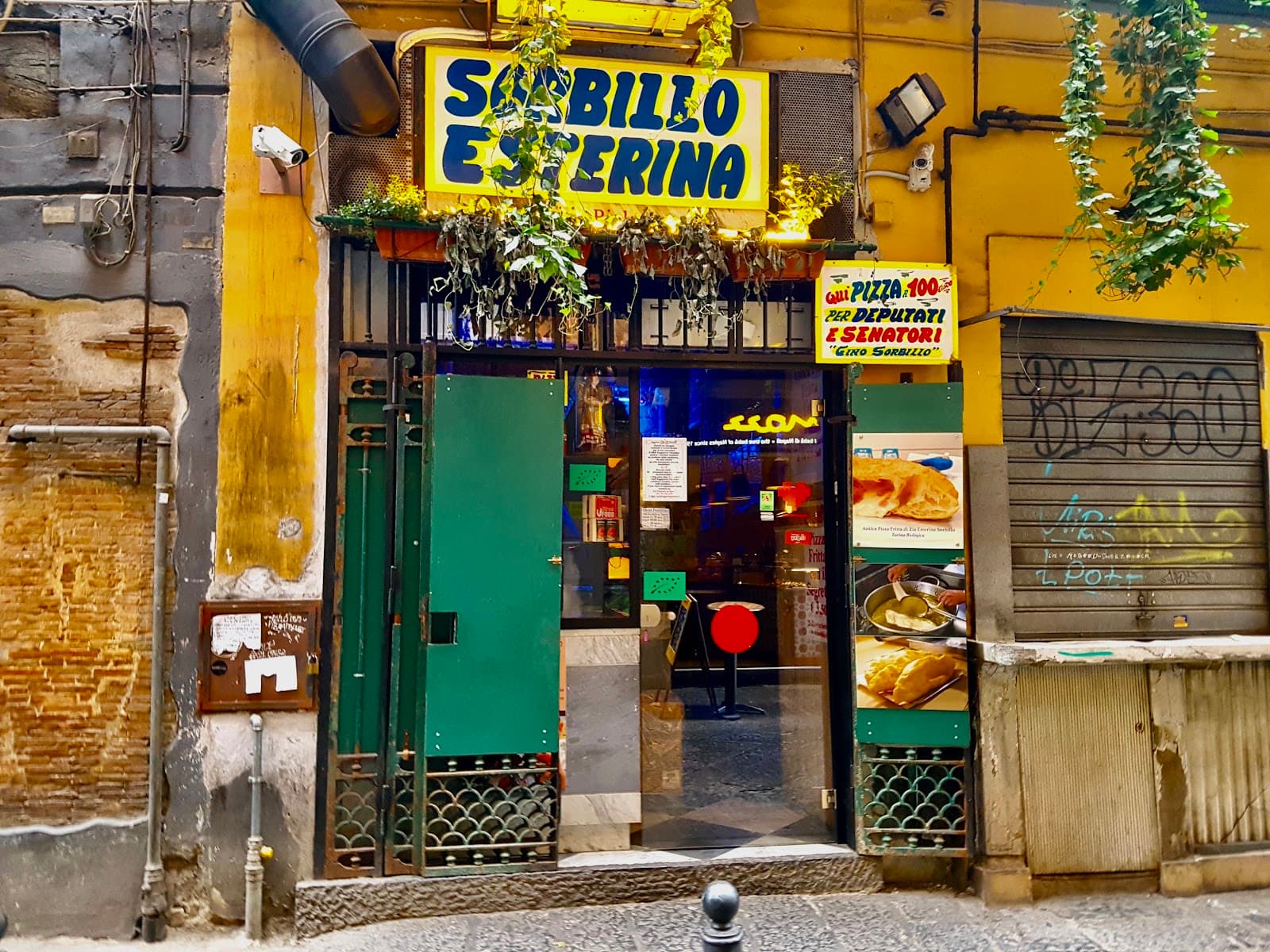 Antica Pizza Fritta Napoli - Image 1