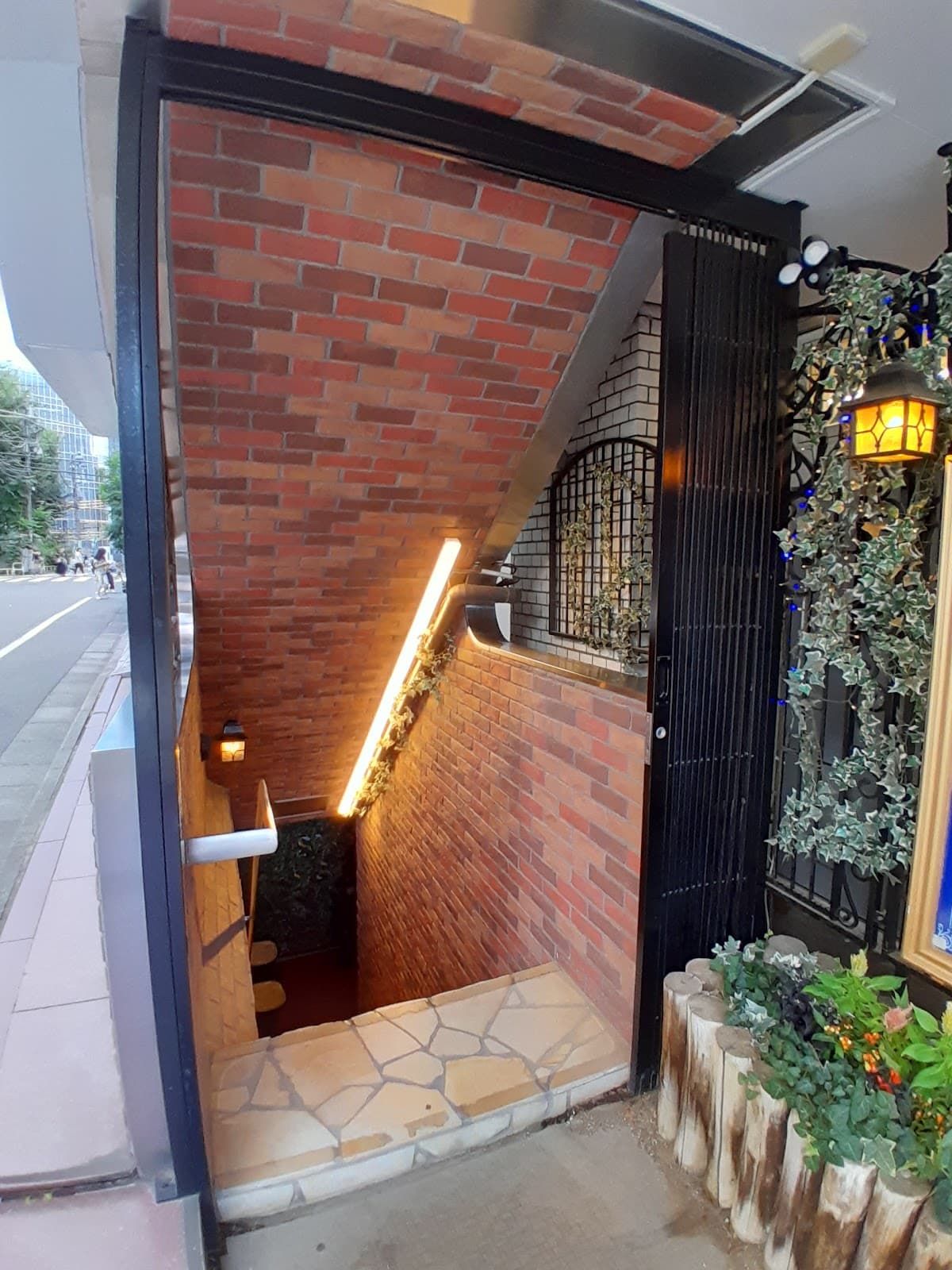 Swallowtail Butler Cafe - Image 1