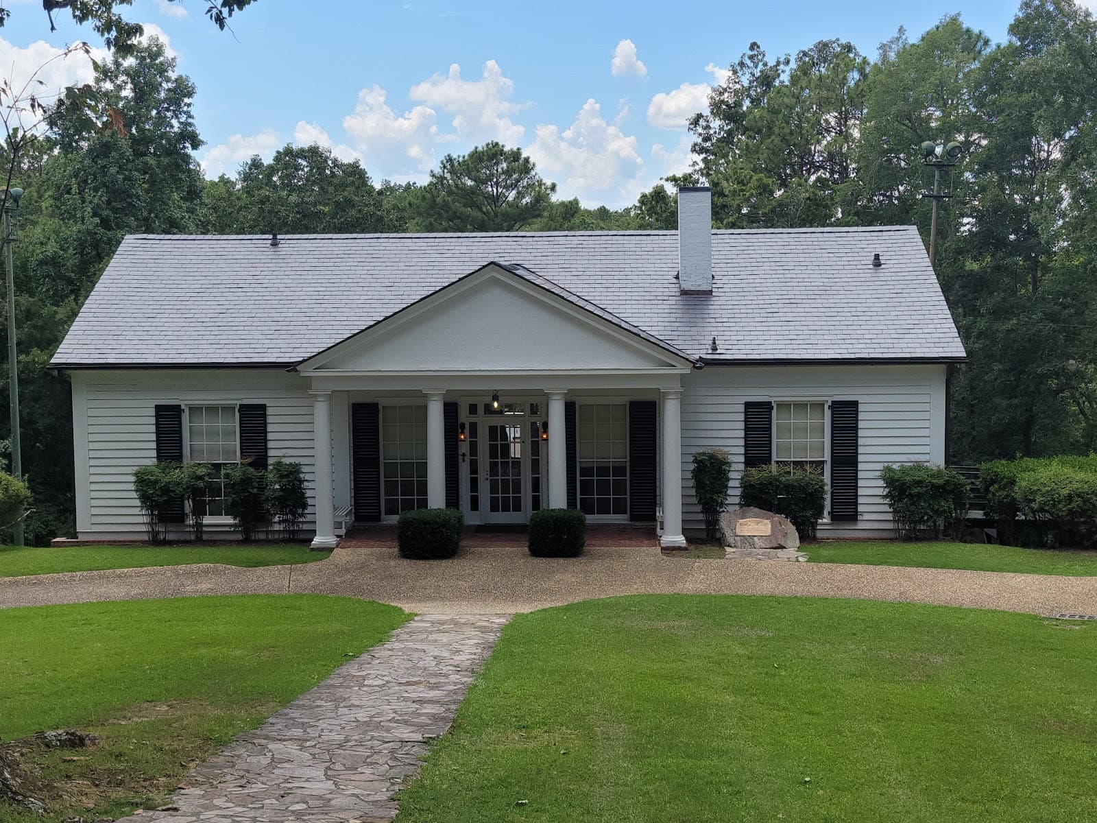 Little White House (Warm Springs) - Image 1