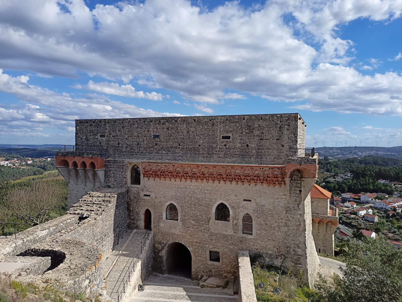 Ourém Castle - Image 1