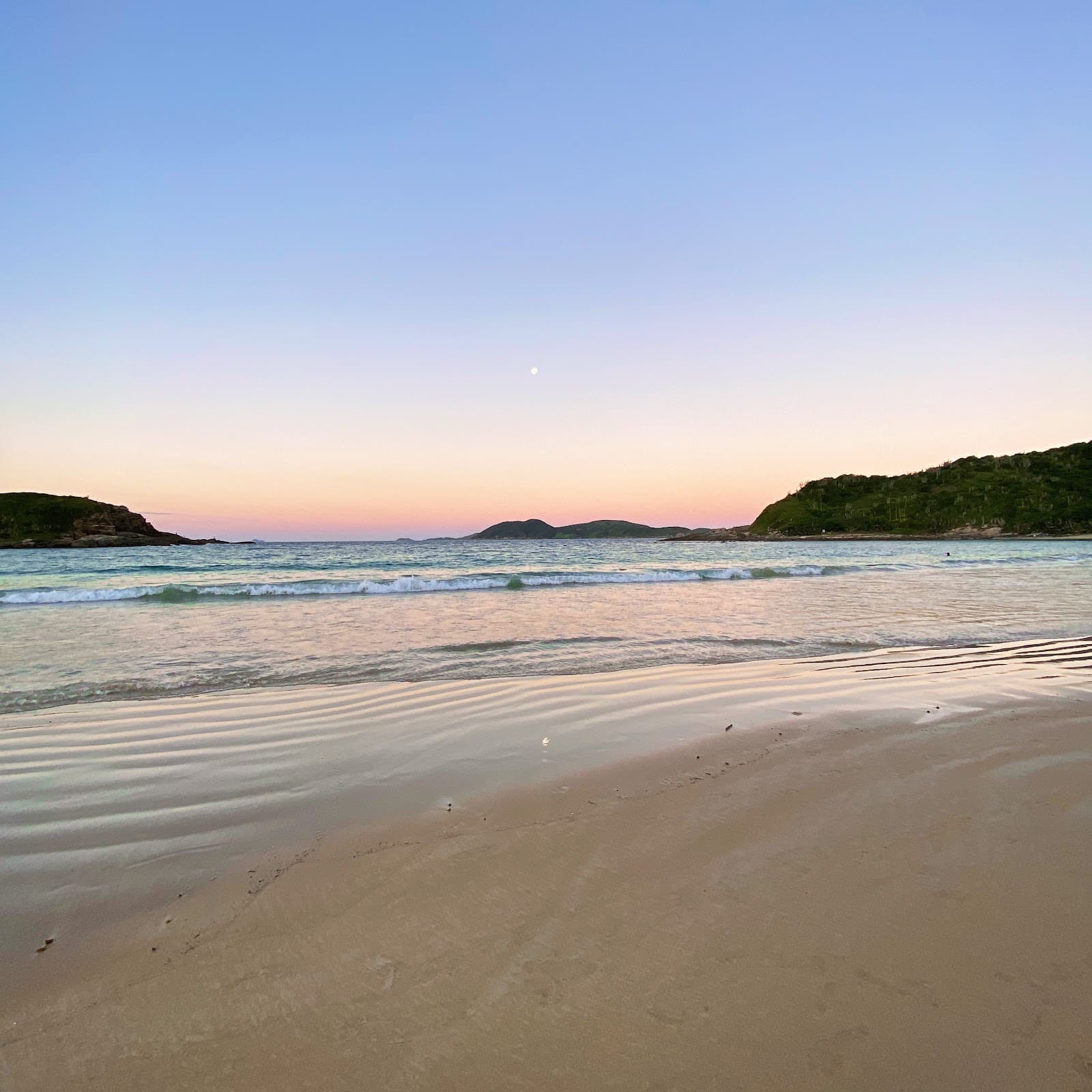 Praia do Peró Cabo Frio - Image 1