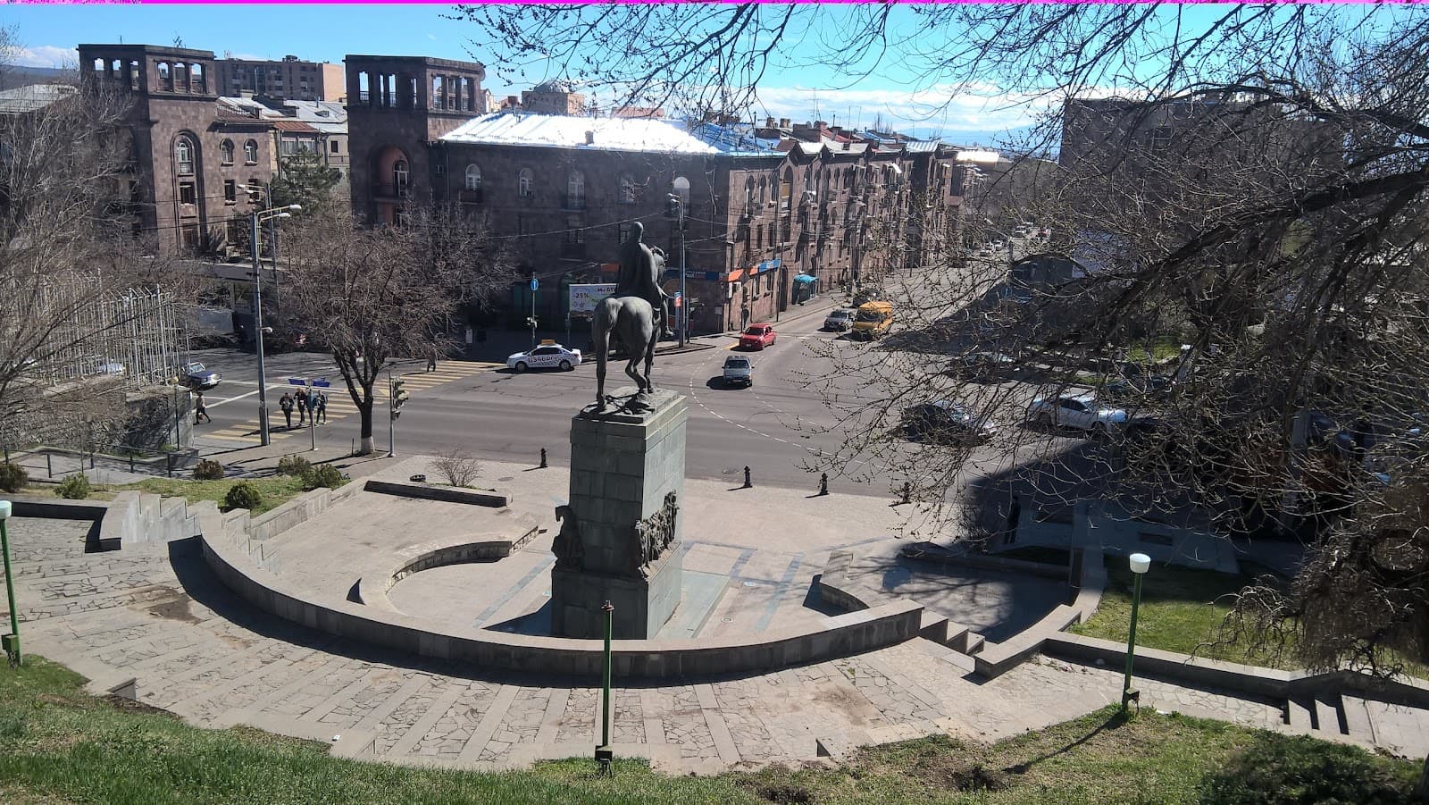 Baghramyan Avenue - Image 1