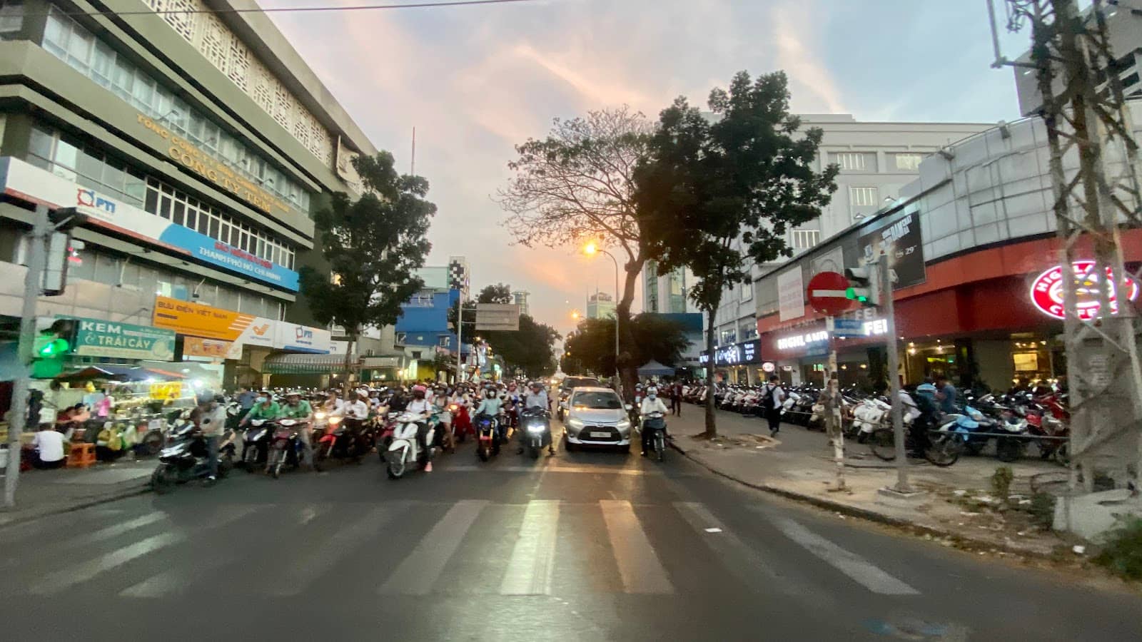 H2B Alamode & Matcha Bar