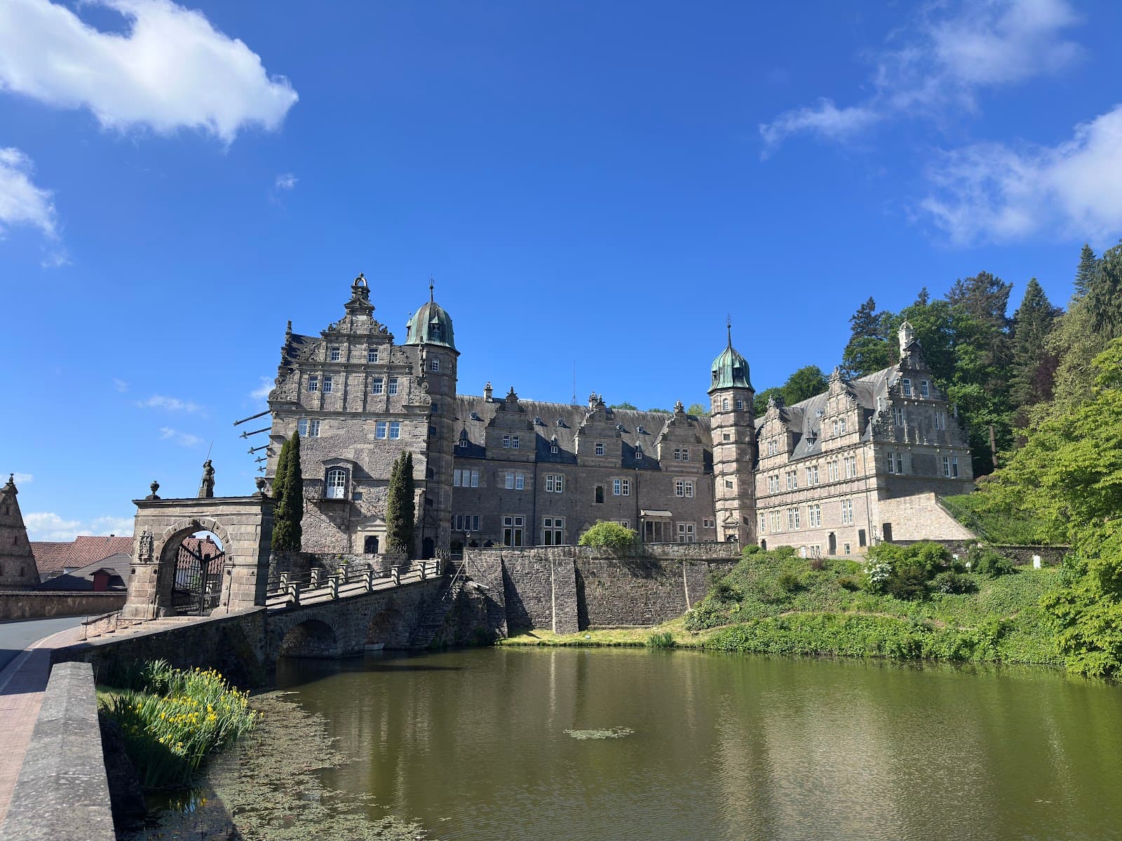Bad Pyrmont Castle - Image 1