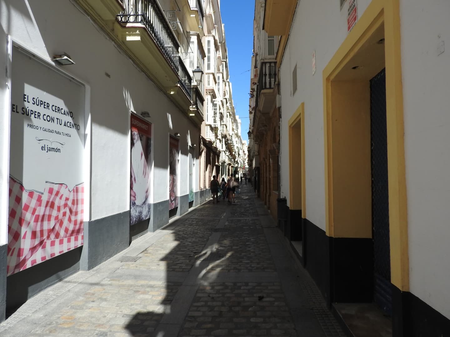 Calle Columela - Image 1