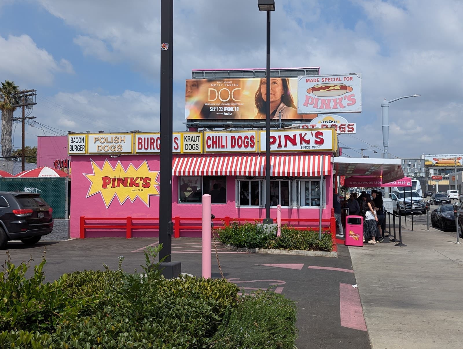 Pink's Hot Dogs - Image 1