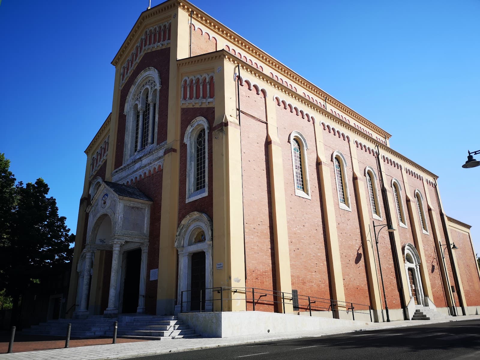 Vittoria Apuana - Image 1