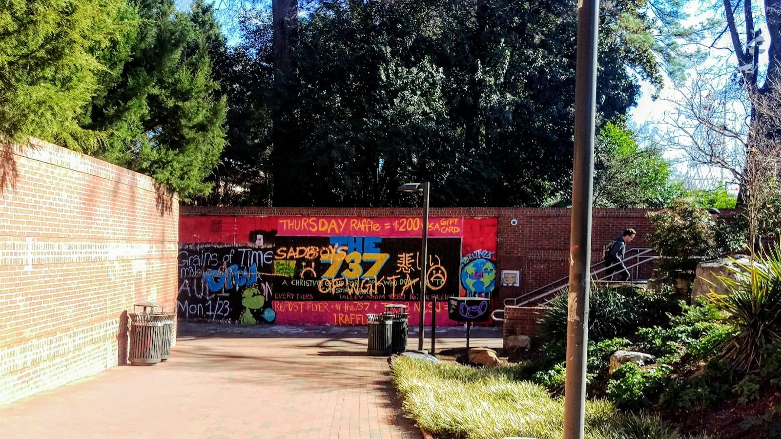Free Expression Tunnel University of Florida - Image 1