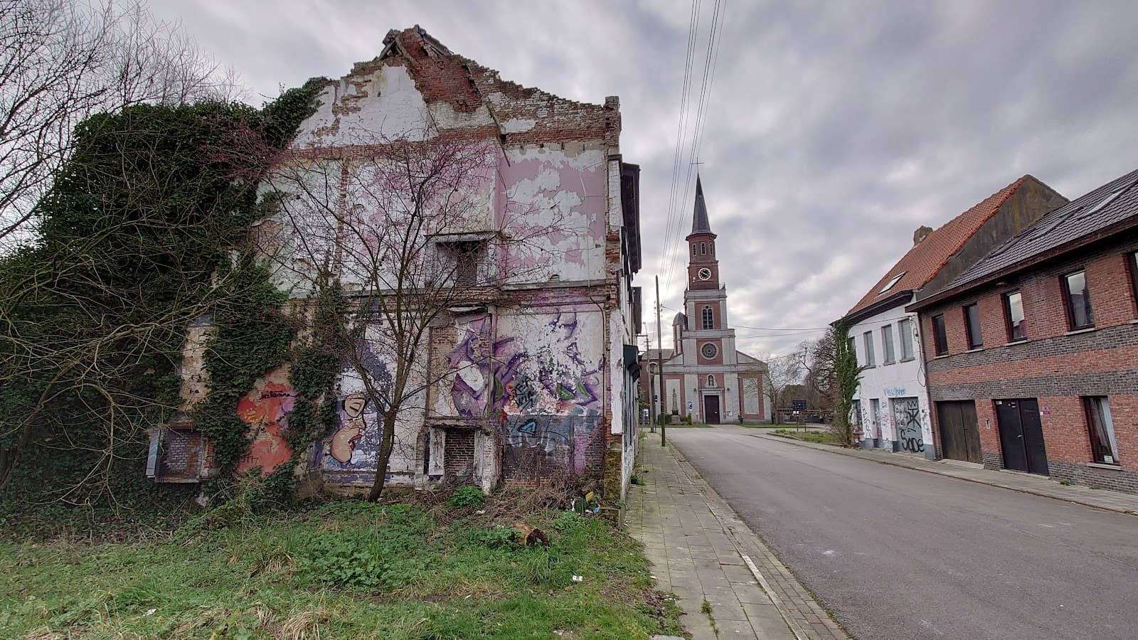 Doel Village - Image 1