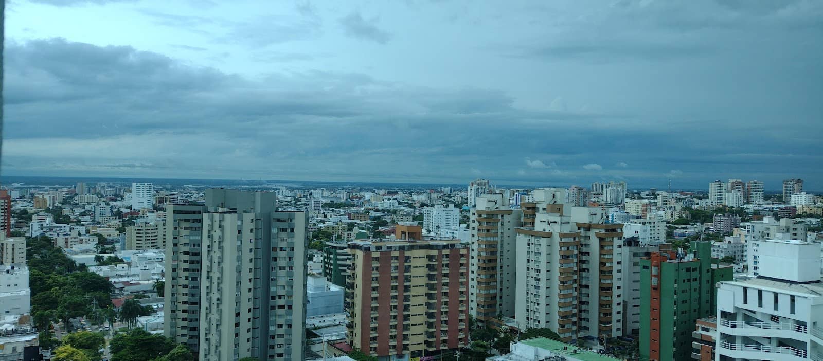 Plaza 79 Commercial Center