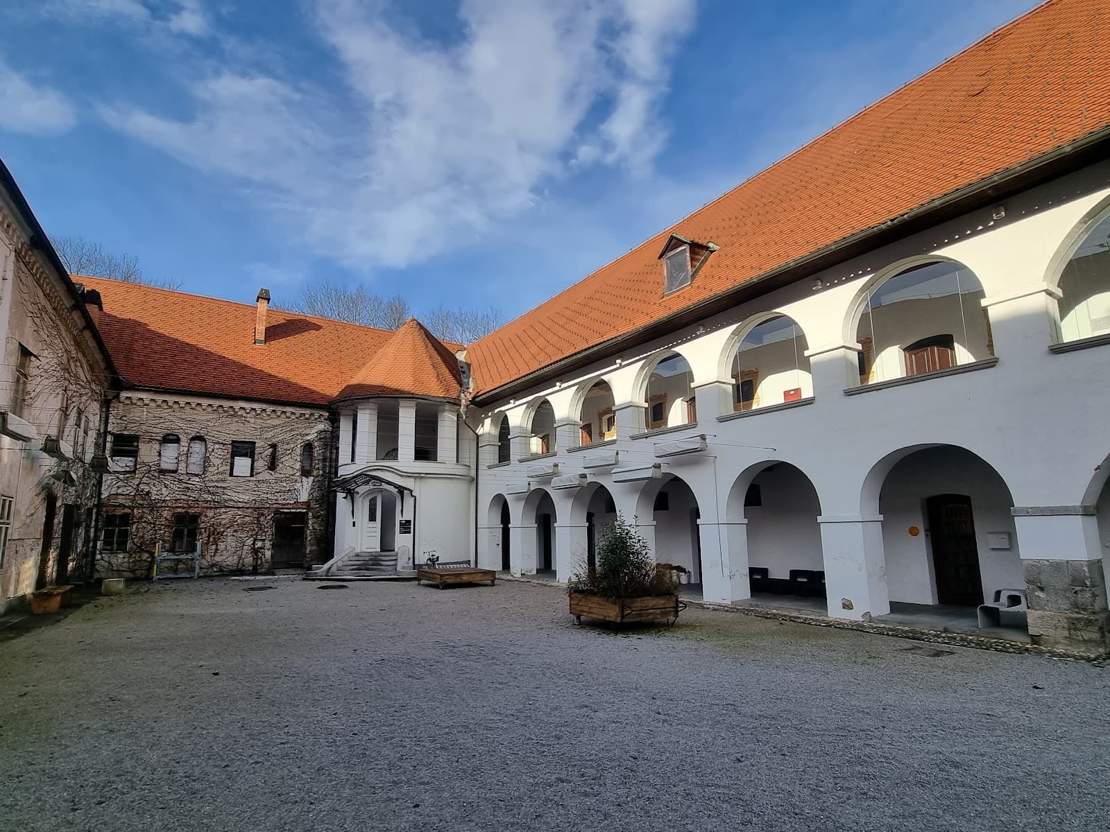 Fužine Castle - Image 1