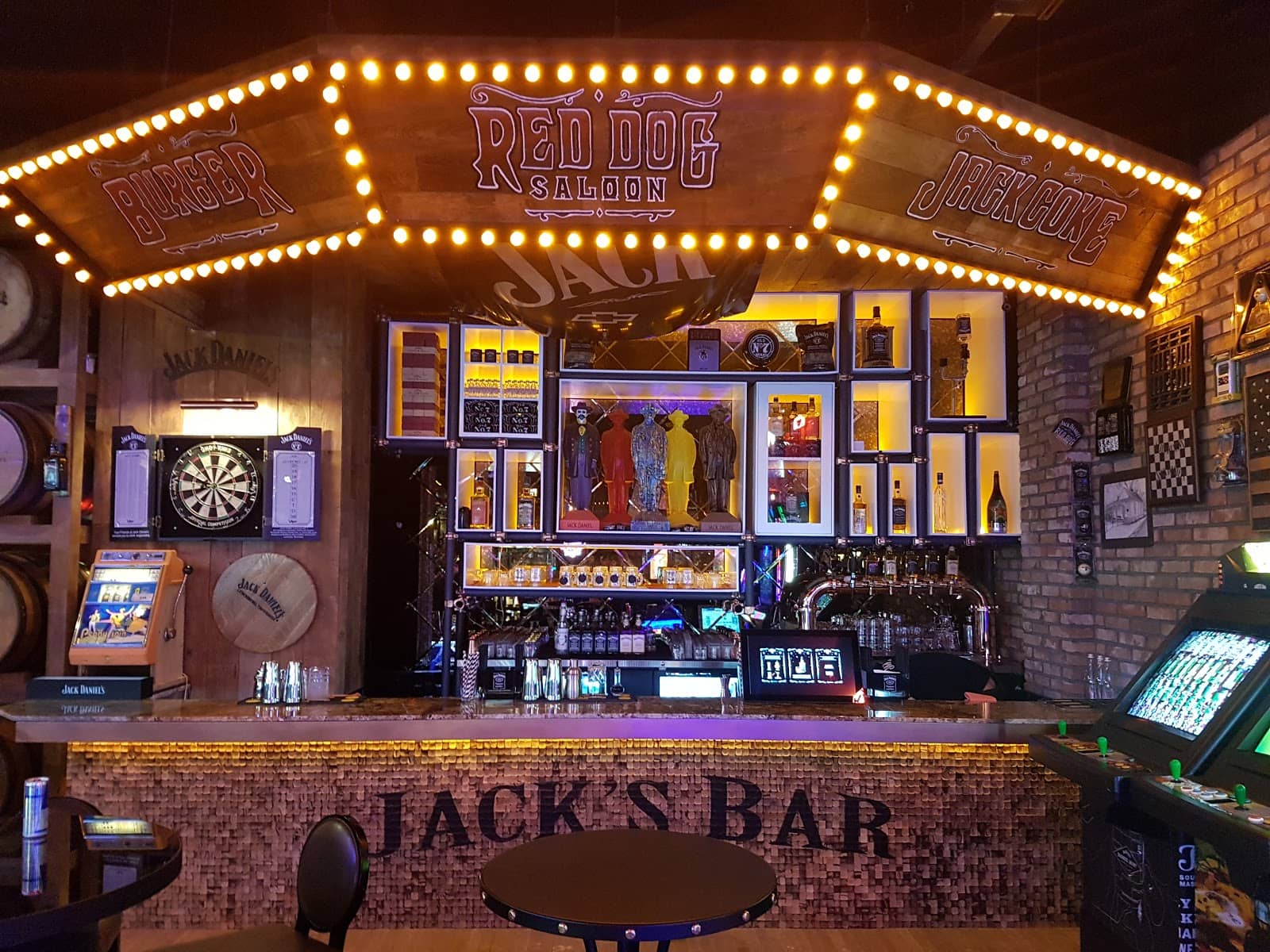 Second Floor Lounge