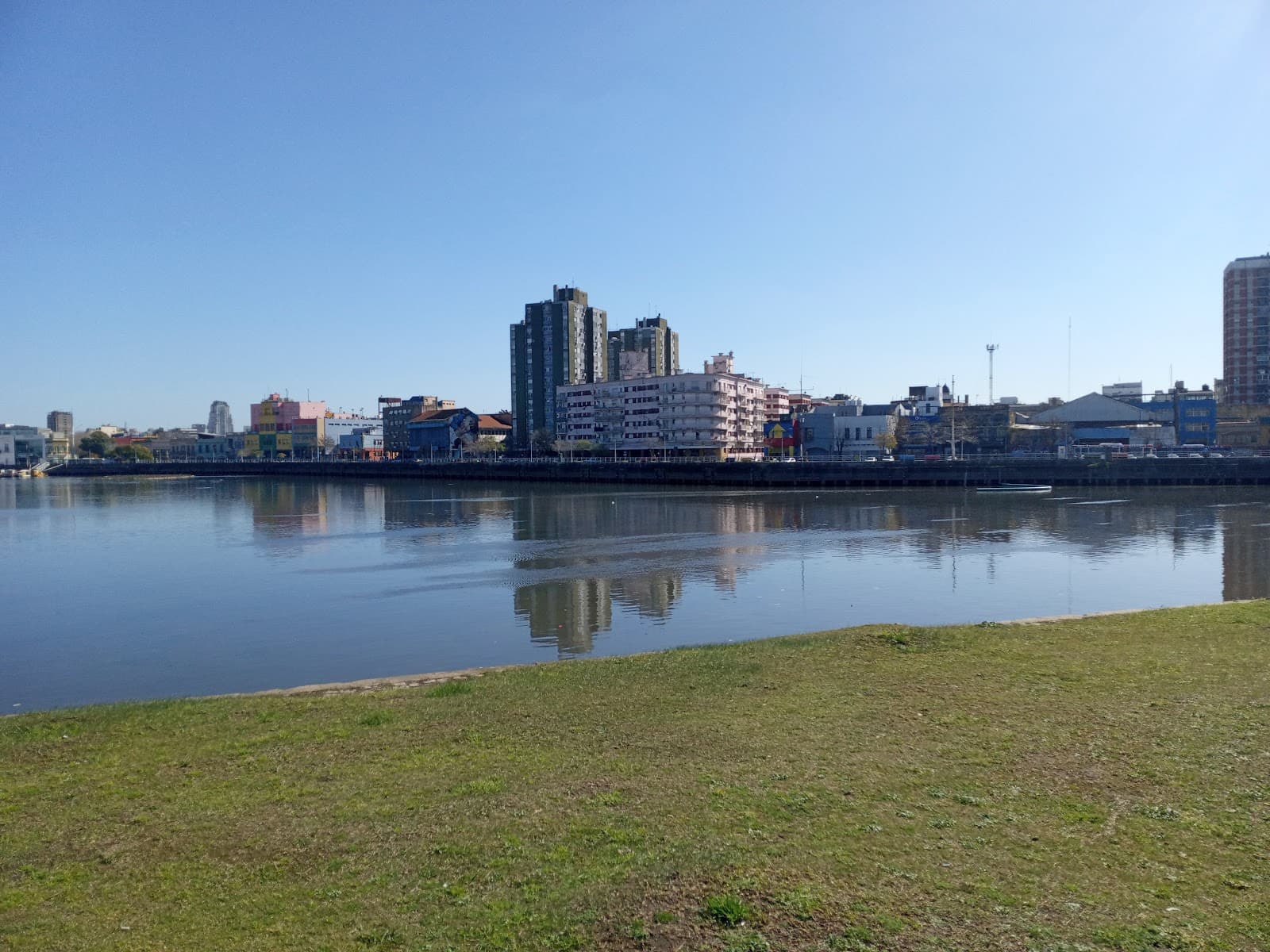 Isla Maciel Riverfront - Image 1