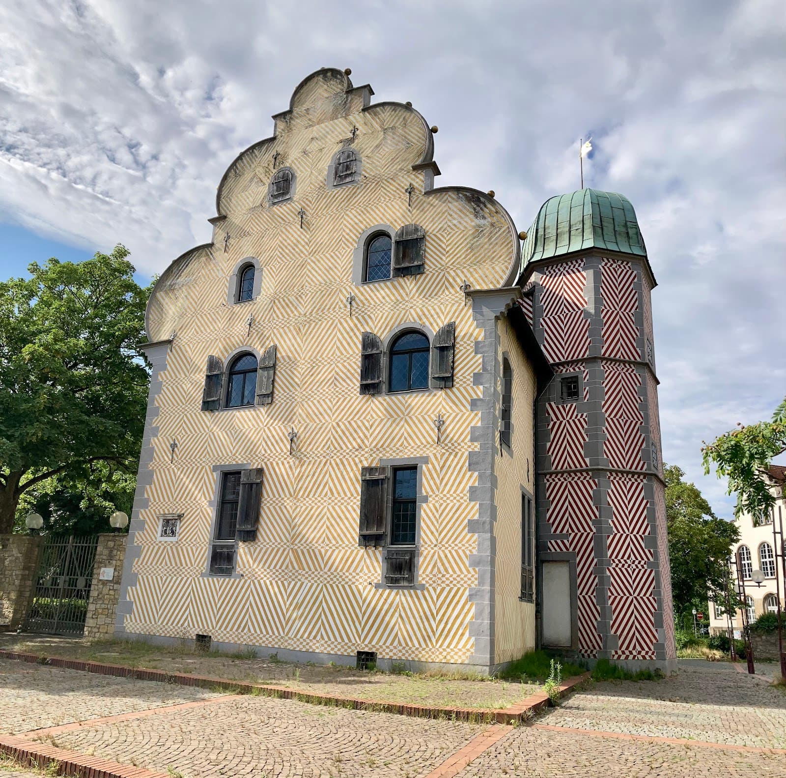 Ledenhof - Image 1