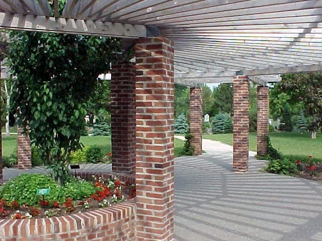 Collingwood Arboretum & Harbourview Park - Image 1