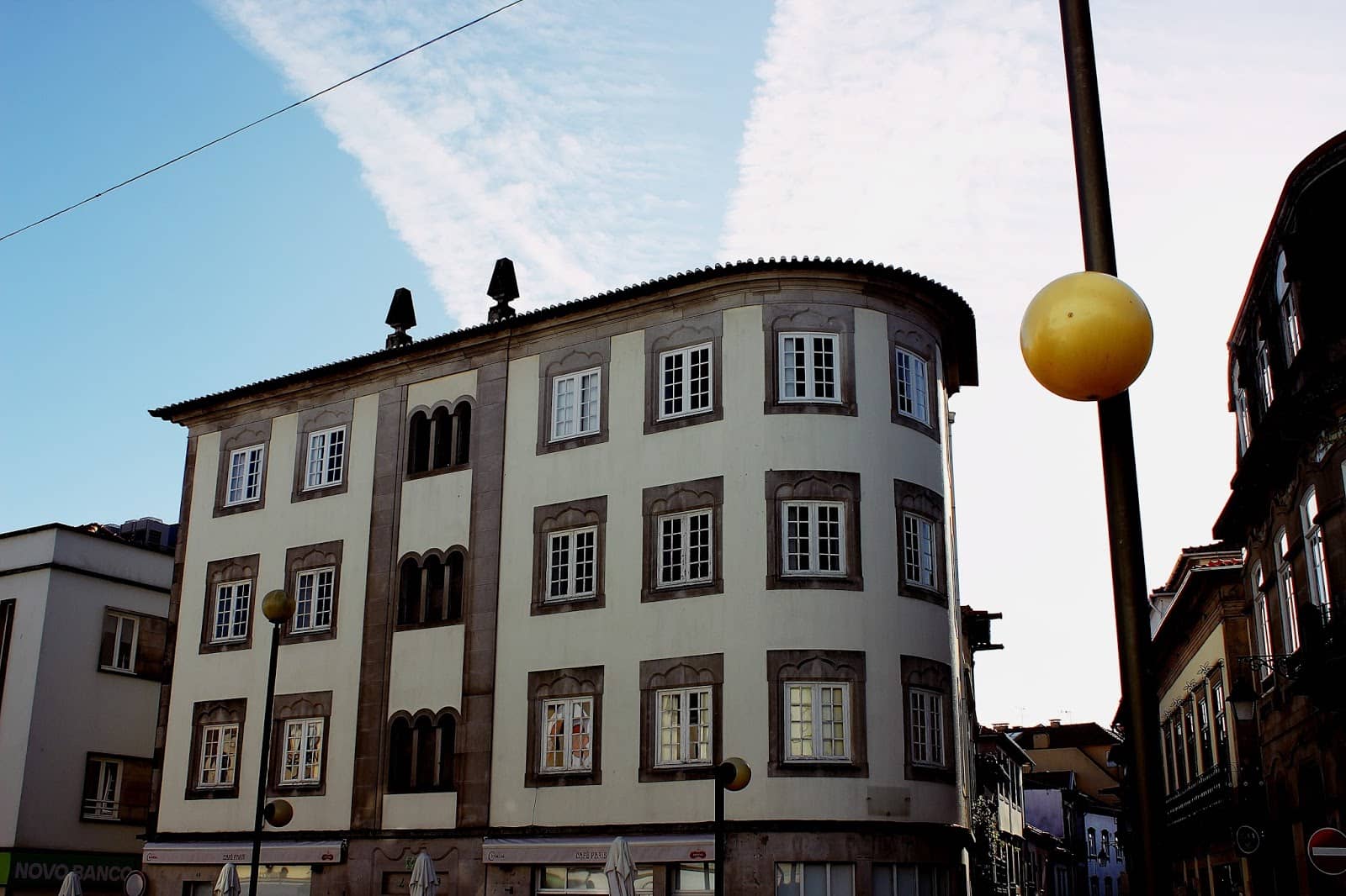 Avenida dos Combatentes Shops