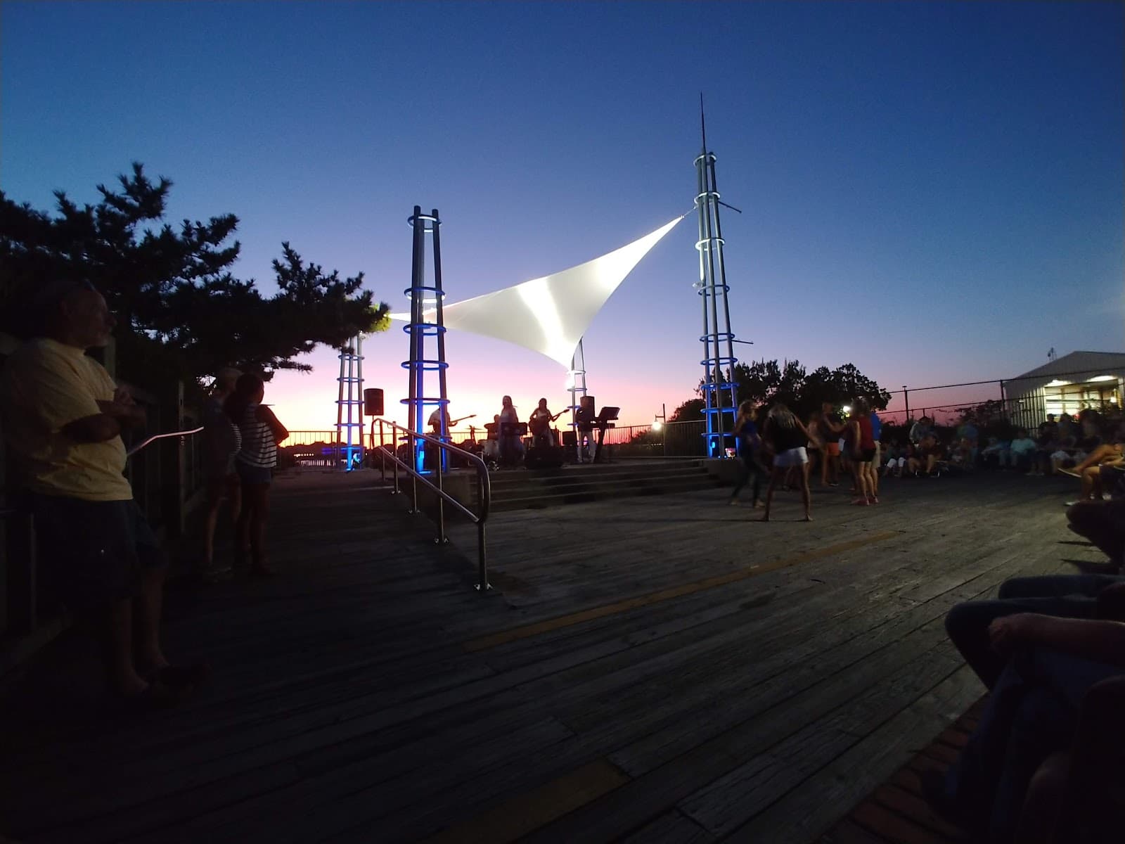 Sunset Park West Orange County - Image 1