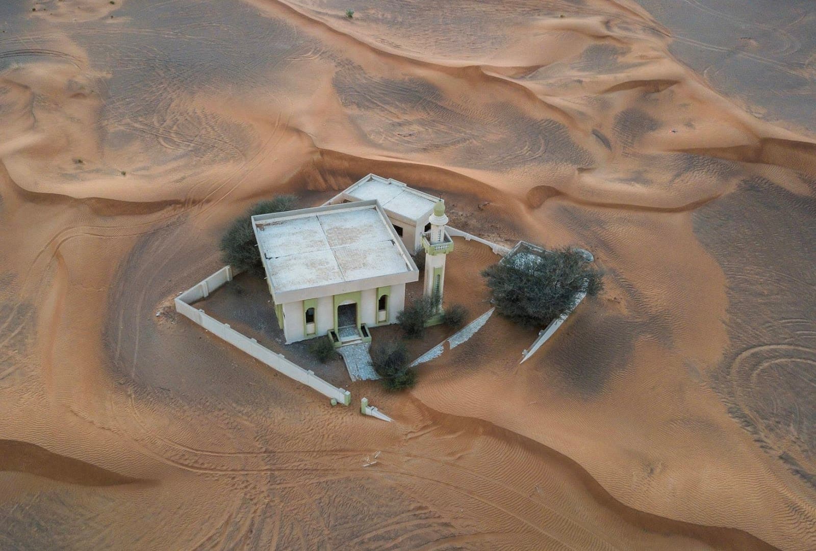 Al Madam Ghost Town - Image 1