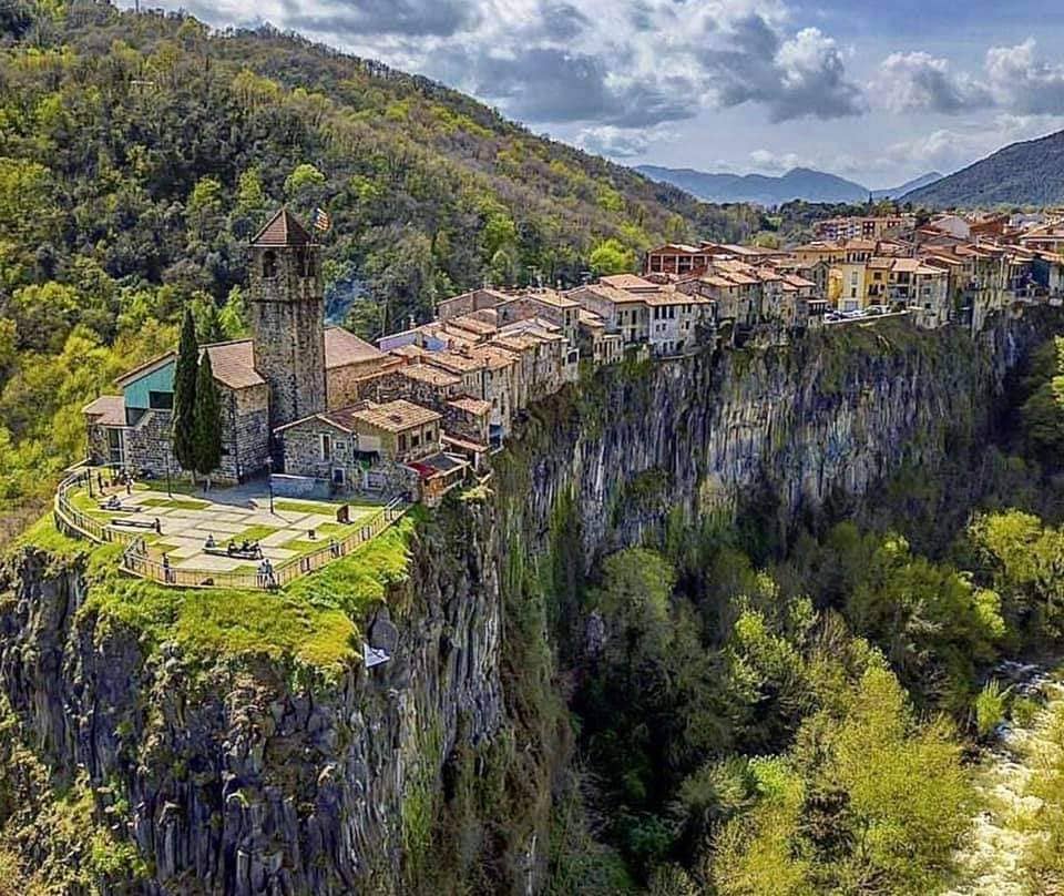Mirador de Castellfollit de la Roca