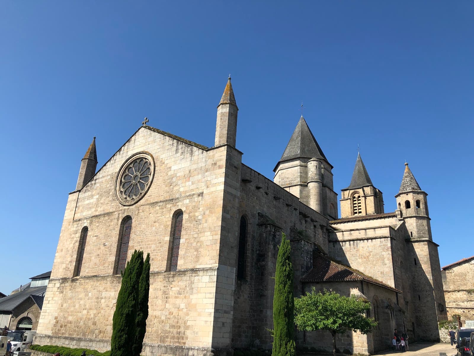 Collégiale Saint-Junien - Image 1