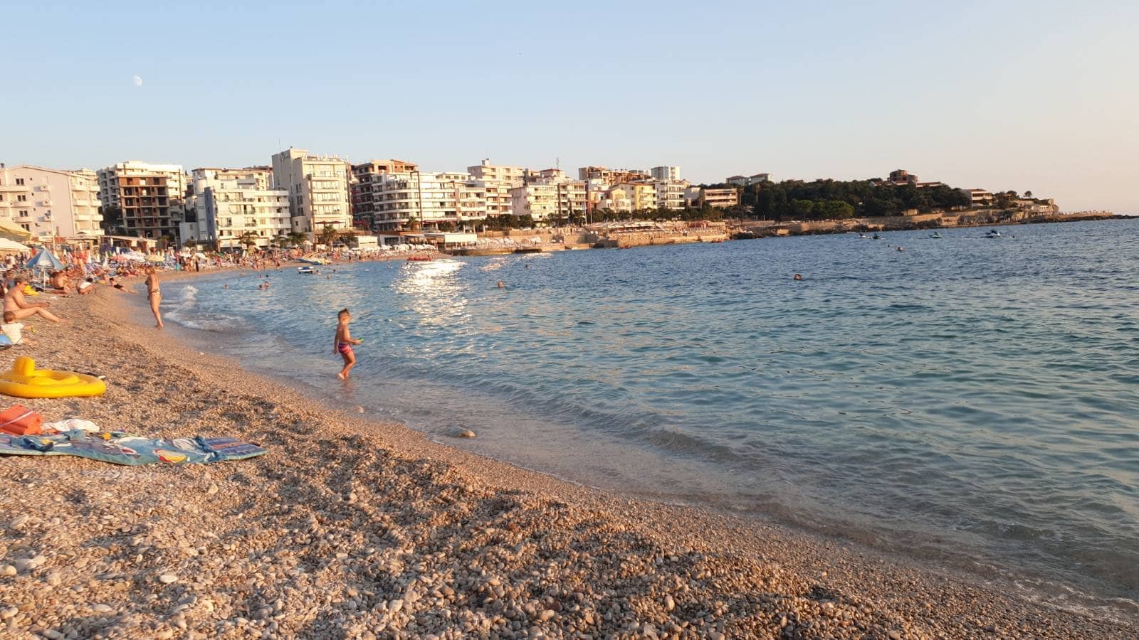 Proximity to Larger Beaches