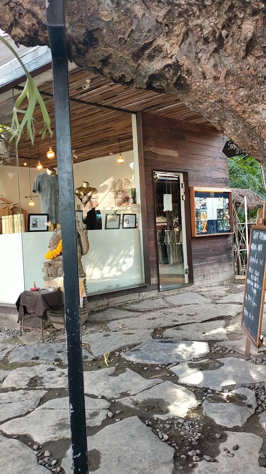 Samadi Sunday Market - Image 1