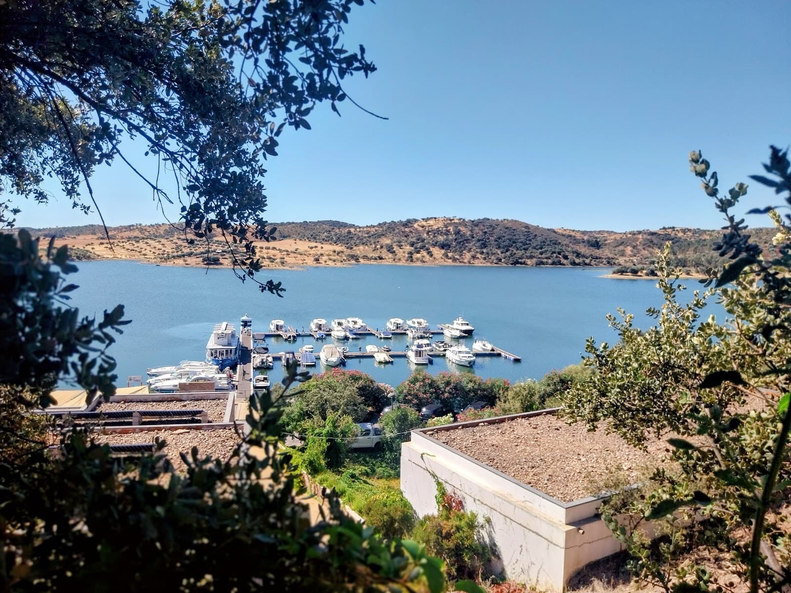 Amieira Marina - Image 1