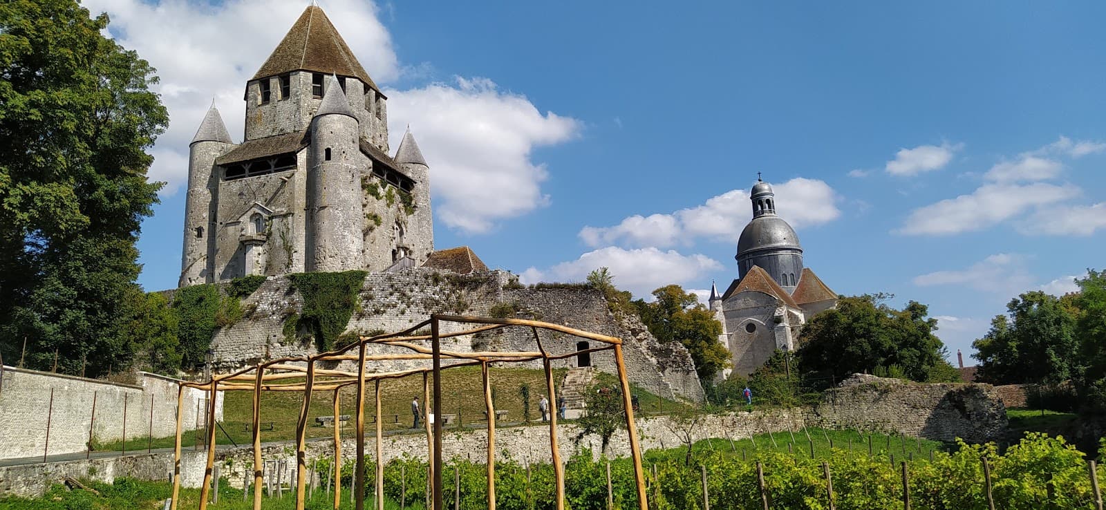 Provins - Image 1