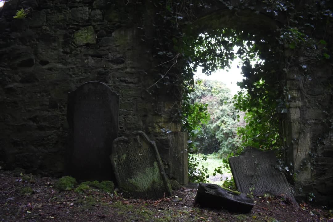 Drumragh Old Church and Graveyard - Image 1