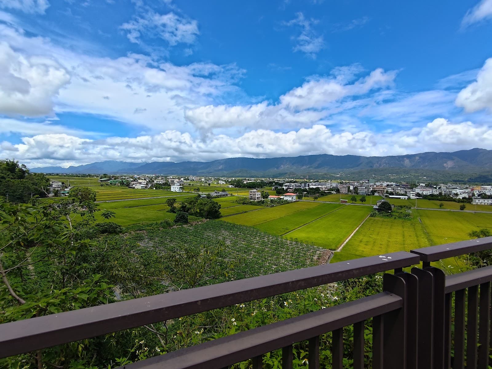 Guanshan Bike Path - Image 1